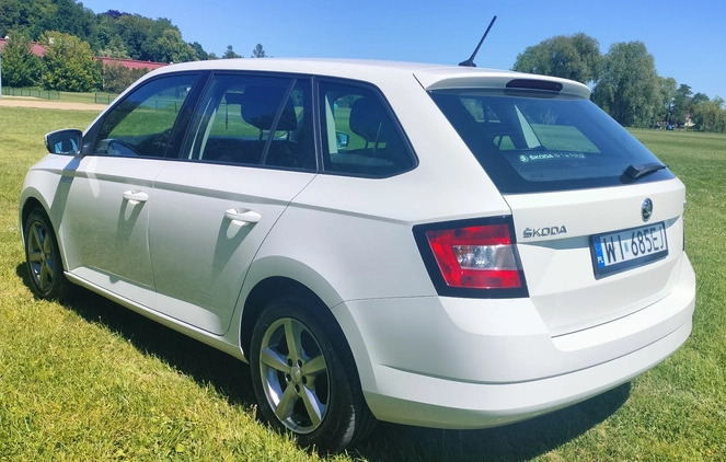 Skoda Fabia cena 24900 przebieg: 206000, rok produkcji 2015 z Warszawa małe 67